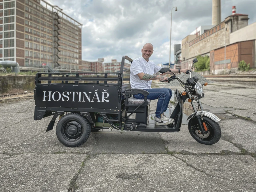 HOSTINAR foodtruck 2500x1688 1 | Reference | Hostinář | Lahůdkářství Zlín
